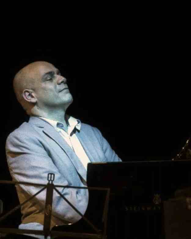 Beto Bertrami - Album Maracujá