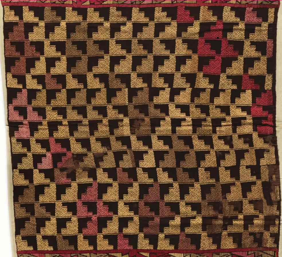 Obra da exposição Sheila Hicks – O que que é isso? no Instituto Tomie Ohtake
