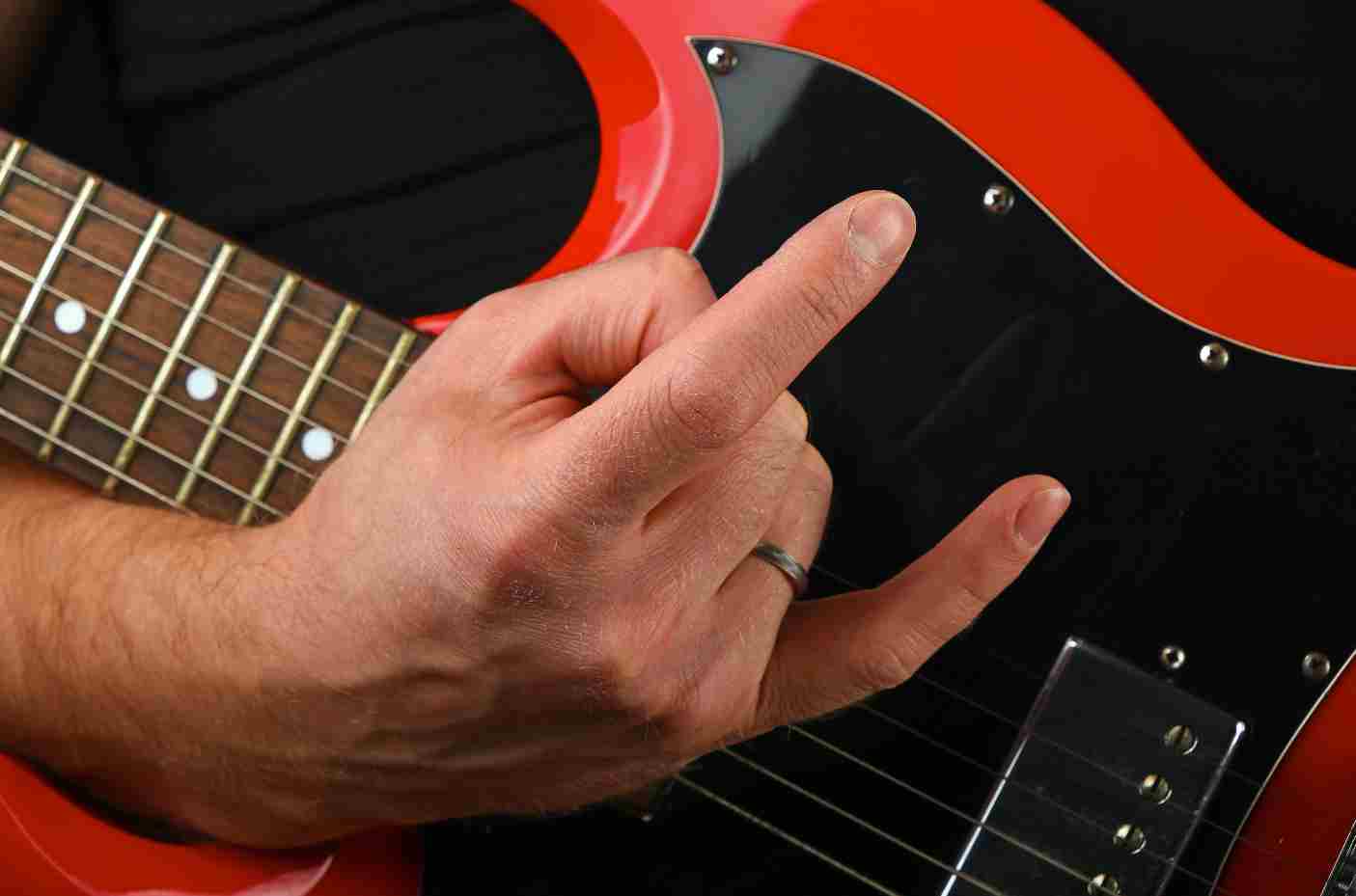 Guitarra elétrica em referência ao C6 no Rock no Parque Ibirapuera