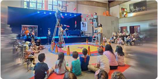 Pocket Show dos Becker com atrações circenses