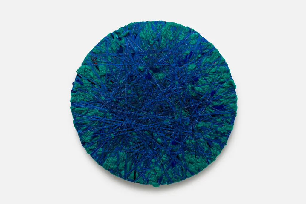 Exposição de Sheila Hicks no Instituto Tomie Ohtake